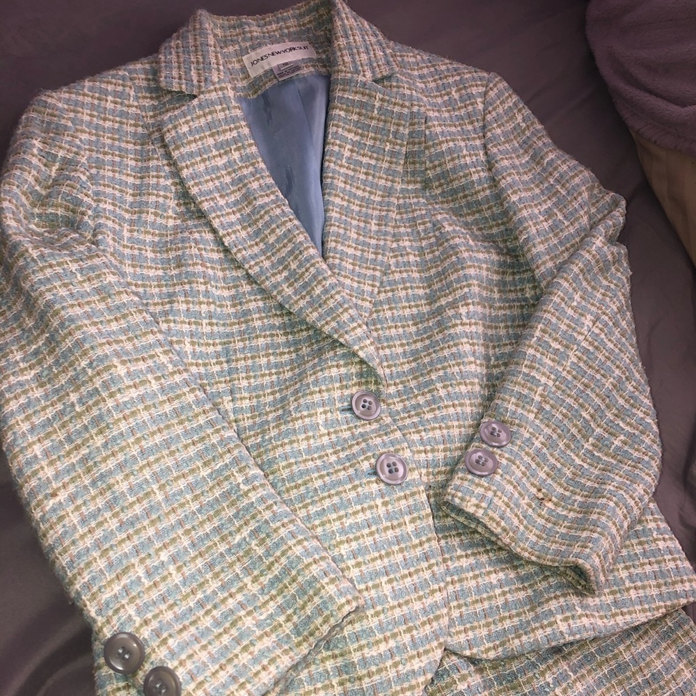 Jones New York skirt/jacket suit set